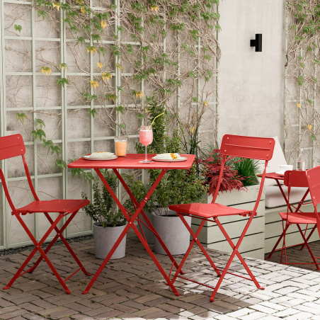 Table et chaises pliantes